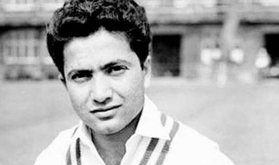 BLOG: कौन था वो खिलाड़ी जिसके हाथ को ‘रेजर’ से पहुंचाई गई थी चोट? Blog Which Crickters Hand Was Hurt By Arazor BLOG: कौन था वो खिलाड़ी जिसके हाथ को ‘रेजर’ से पहुंचाई गई थी चोट?