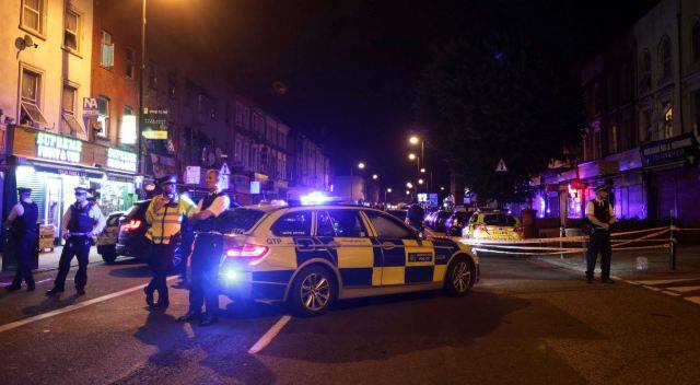 लंदन: पैदल यात्रियों पर शख्स ने चढ़ाई गाड़ी, एक की मौत, आरोपी गिरफ्तार