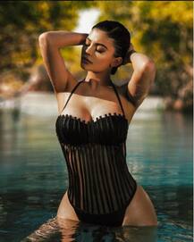 काइली जेनर की ये तस्वीरें कर रही बोल्डनेस की हदें पार 