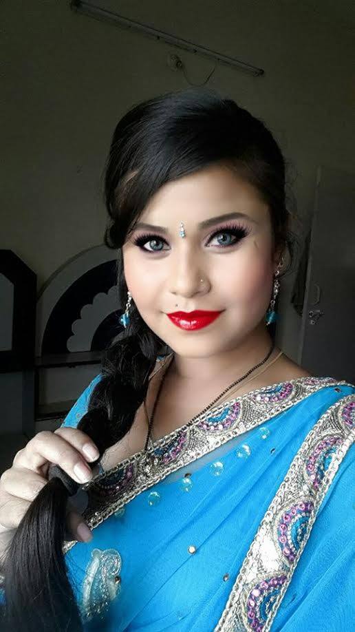 करीब महीने भर इलाहाबाद में बिताने के बाद वह दो मई को ही मुम्बई वापस लौटी थी. अंजली का कोई भाई नहीं था और तीन बहनों में वह सबसे छोटी थी. उसकी अभी शादी नहीं हुई थी. शनिवार को शाम को उसने इलाहाबाद में माता पिता के साथ ही दिल्ली में रहने वाली बड़ी बहन से आख़िरी बार बात की थी. 