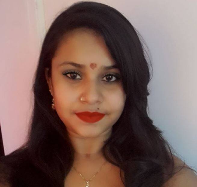 इसके अलावा हिंदी फिल्म 'धानी का डीजीकैम' और लाइफ ओके चैनल के सावधान इंडिया सीरियल में भी काम कर चुकी है. इन दिनों वह कई सीरियल्स और फिल्मों में काम कर रही थी और इसके अलावा स्टेज शोज भी करती थी. अंजली मुंबई के पाश इलाके अंधेरी में किराए के फ़्लैट में रहती थी.