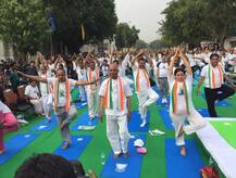 बारिश के बाद भी लोगों ने योग कार्यक्रमों में लिया बढ़ चढ़कर हिस्सा