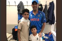 अज़हर अली के बच्चों को धोनी, विराट, युवी ने दिए खुशी के पल 