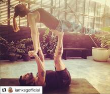 International Yoga Day पर सेलिब्रिटीज़ की योग की तस्वीरों से सजा इंस्टाग्राम