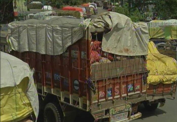 MP: इंदौर में किसानों का प्रदर्शन, प्याज की सरकारी खरीद में देरी पर हंगामा