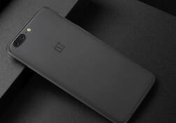 OnePlus 5 खरीदने वाले कस्टमर को मिली खराब स्मार्टफोन यूनिट
