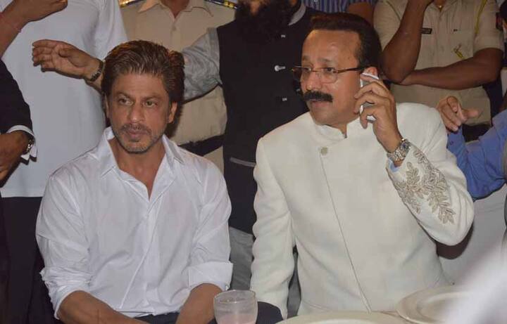 आगे देखिए इस पार्टी की कुछ और भी तस्वीरें