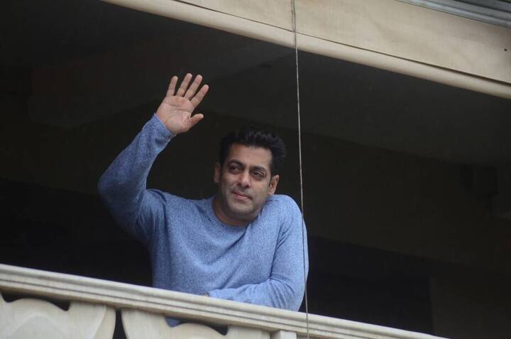 2011 में रिलीज हुई ‘बॉडीगार्ड’ से लेकर पिछले साल 2016 तक लगातार ईद पर रिलीज हुई फिल्मों के मामले में सलमान खान को सबसे ज्यादा इस फिल्म ने निराश किया है. इससे पहले रिलीज हुई सभी फिल्मों ने ओपेनिंग वीकेंड में ‘ट्यूबलाइट’ से ज्यादा कमाई की है.
