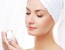 मानसून में आयुर्वेदिक साबुन से त्वचा की यूं करें देखभाल