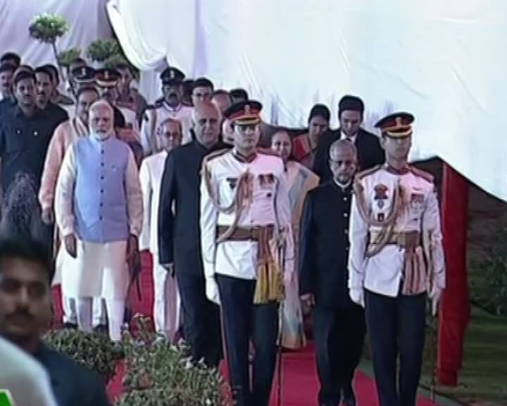 आगे देखिए तस्वीरें...