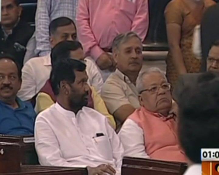 रामविलास पासवान और कलराज मिश्रा.