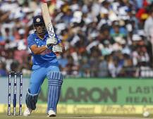 किसी और की कप्तानी में खेलते हुए धोनी ने 10 साल बाद किया ये कारनामा