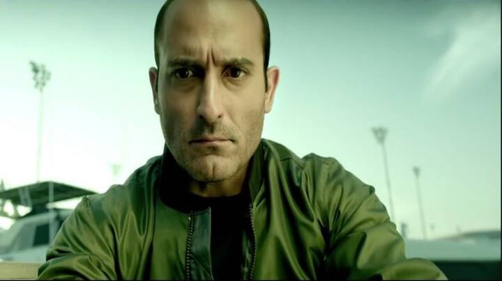 इन कलाकारों के साथ शूटिंग के अनुभव के बारे में पूछे जाने पर उन्होंने कहा, 