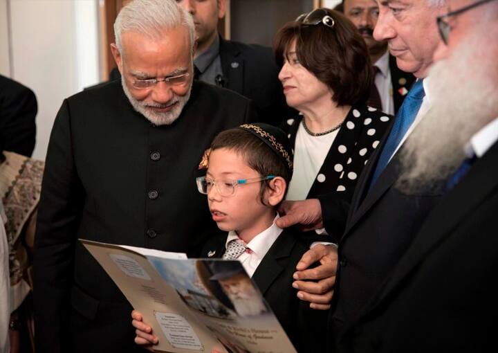 मोशे ने कहा, 