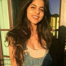 देखिए, कितनी बड़ी हो गई है शाहरूख की लिटिल गर्ल! 