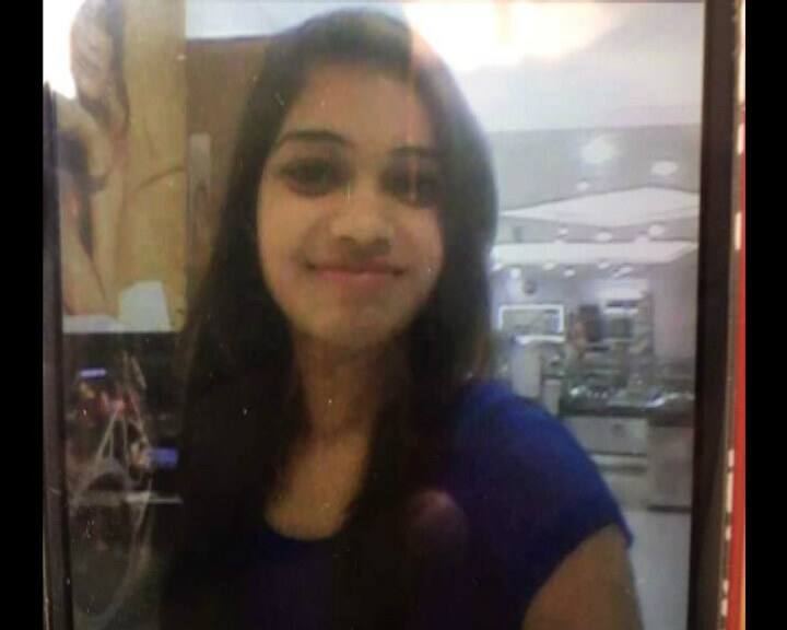 शुरुआती तहकीकात में पता चला है कि आदिल ने जिस लड़की को अपना निशाना बनाया, वो उसकी अच्छी दोस्त थी और एयर होस्टेस का कोर्स कर रही थी.