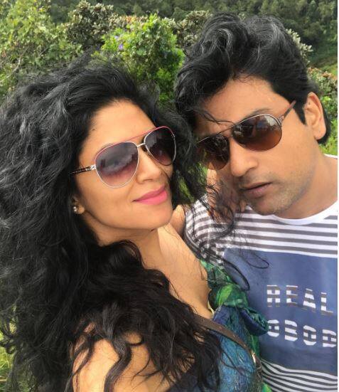 मीडिया में चल रही खबरों के मुताबिक कविता जल्द ही छोटे पर्दे पर वापसी करने जा रही हैं. मशहूर टीवी सीरियल एपआईआर के अलावा कविता कौशिक ने 'डॉ. भानूमति ऑन ड्यूटी' सीरियल में भी काम किया है.