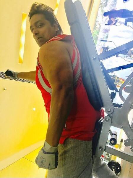 गणेश आचार्य लोगों को अपना नया रूप दिखाना चाहते थे. अब तक लोग उन्हें फैट मैन के नाम से जानते थे. इसलिए उन्होंने वजन घटाने की ठानी.