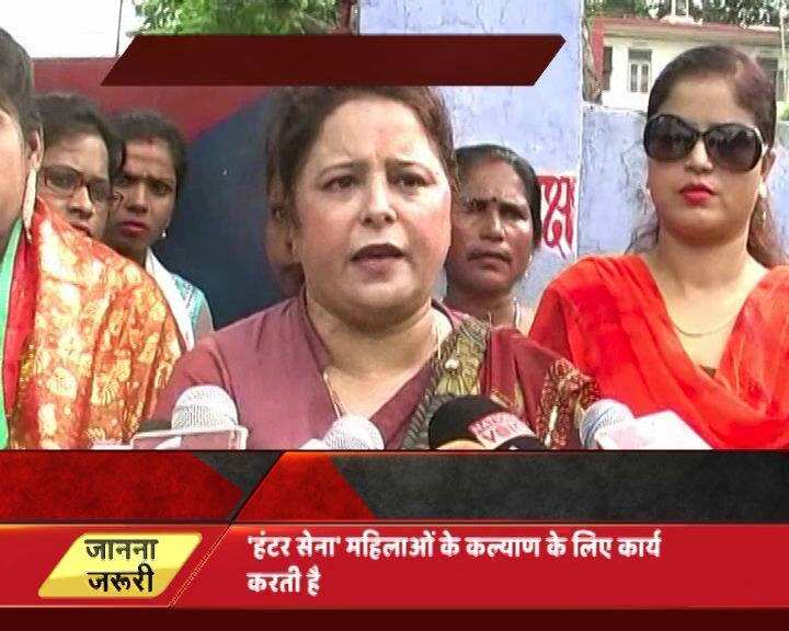  हंटर सेना की कमांडर कुलजीत कौर ने बताया प्रदीप अल्पना के साथ मारपीट करता था और उसे छोडने की धमकी देता था. इसलिए हंटर सेना को कुलजीत के खिलाफ ये एक्शन लेना पडा. हंटर सेना के दबाव की वजह से आखिरकार प्रदीप को अल्पना से शादी करनी ही पडी.