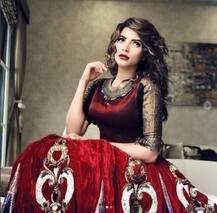 बोल्डनेस छोड़ दुल्हन के अवतार में आईं शमा सिकंदर, तस्वीरें हुईं वायरल