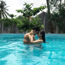 हॉलिडे पर कुछ इस अंदाज में मस्ती कर रहा है \'नच बलिए 8\' का यह कपल, देखें तस्वीरें...