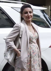 अपने क्यूट बेबी बंप के साथ नज़र आईं सोहा अली ख़ान