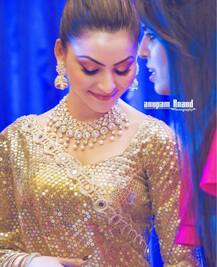 इंस्टाग्राम पर फिर दिखा उर्वशी रौतेला का खूबसूरत अंदाज