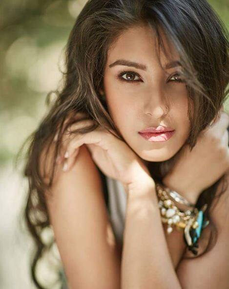 नवनीत कौर ढिल्लों ने हिंदी और पंजाबी फिल्मों में काम किया है, बिग बॉस 11 में सेलिब्रिटी के तौर पर इनकी एंट्री भी हो सकती है. हालांकि इन सबके अलावा निया शर्मा, फलक नाज और गीता फोगाट जैसे स्टार्स के नाम भी चर्चा में हैं.