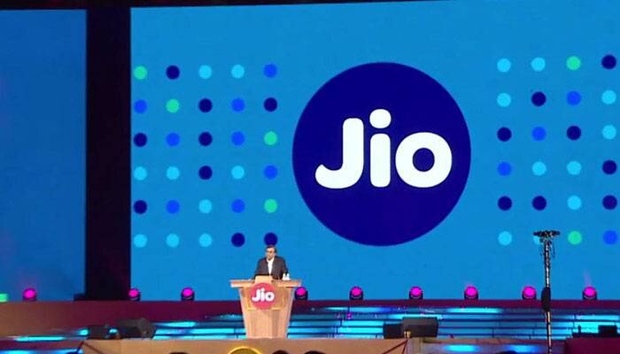 MyJio एप ने बनाया रिकॉर्ड, प्ले स्टोर पर पहुंचा 10 करोड़ डाउनलोड का आंकड़ा Myjio App Crosses 100 Million Downloads On The Google Play Store MyJio एप ने बनाया रिकॉर्ड, प्ले स्टोर पर पहुंचा 10 करोड़ डाउनलोड का आंकड़ा