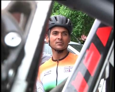 ‘रेस अक्रोस अमेरिका’ जीतने वाले पहले भारतीय बने महाराष्ट्र के दो डॉक्टर ‘रेस अक्रोस अमेरिका’ जीतने वाले पहले भारतीय बने महाराष्ट्र के दो डॉक्टर