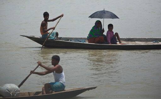 Flood Situation With Continuous Rain In Many Parts Of The Country देश के कई हिस्सों में लगातार हो रही बारिश से बाढ़ के हालात
