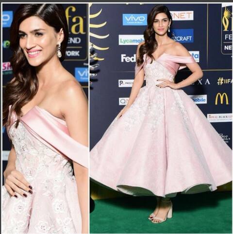 IIFA Awards: ग्रीन कार्पेट पर अपने Cinderella अवतार में कृति सैनन ने किया इंप्रेस IIFA Awards: ग्रीन कार्पेट पर अपने Cinderella अवतार में कृति सैनन ने किया इंप्रेस