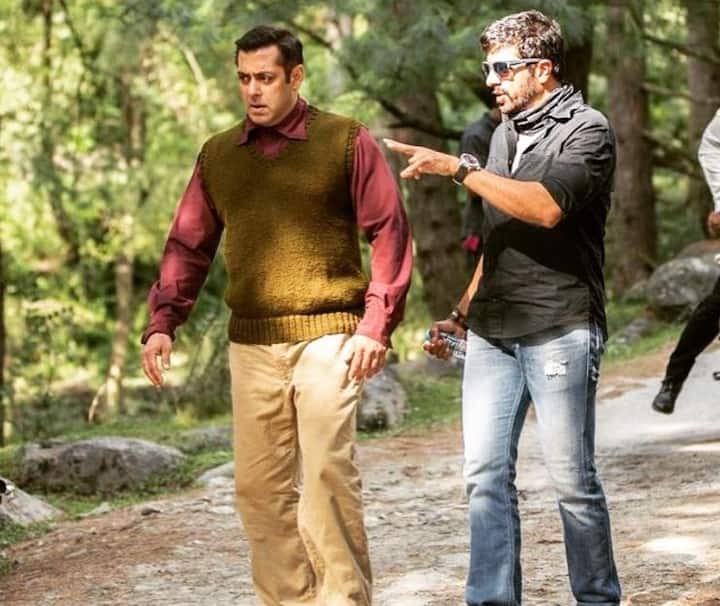 सुपरस्टार सलमान खान की हालिया रिलीज फिल्म 'ट्यूबलाइट' बॉक्स ऑफिस पर कमाल नहीं कर पाई. यह फिल्म घरेलू बॉक्स ऑफिस तकरीबन 120 करोड़ रुपये का कारोबार कर पाई है जो बहुत कम है. आगे जानें बॉक्स ऑफिस पर 'ट्यूबलाइट' के फ्यूज होने पर डायरेक्टर कबीर खान ने क्या है... (फोटो क्रेडिट - इंस्टाग्राम)