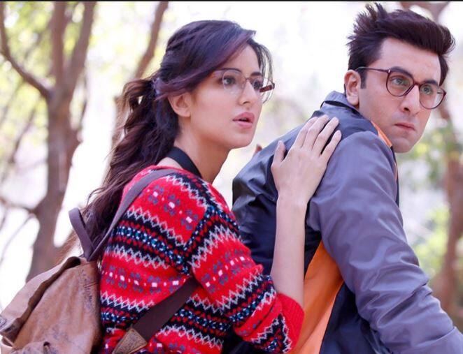 आपको बता दें कि फिल्म में रणबीर कपूर और कैटरीना कैफ के साथ शाश्वत चैटर्जी, किरन श्रीनिवास, सयानी गुप्ता, सौरभ शुक्ला मुख्य भूमिका में हैं.