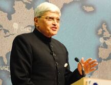 उपराष्ट्रपति चुनाव: गोपाल कृष्ण गांधी का सफर, जिसे आप जानना चाहेंगे