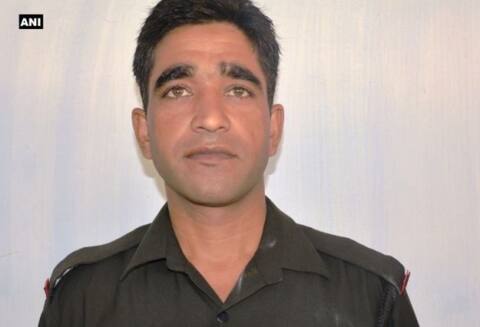 पाक गोलीबारी में शहीद जवान मुदस्सर का जनाजा आज पहुंचेगा उनके गांव पाक गोलीबारी में शहीद जवान मुदस्सर का जनाजा आज पहुंचेगा उनके गांव