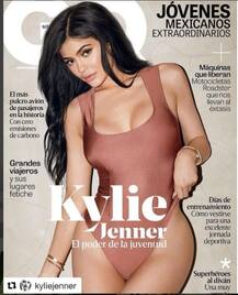 GQ मैगजीन के लिए काइली जेनर ने कराया है बिकिनी में HOT फोटोशूट, देखें