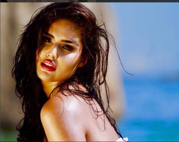 (PHOTO: Nathalia Kaur Instagram)