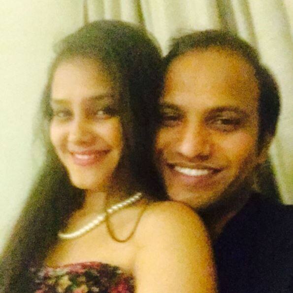 30 साल की बिदिशा शादीशुदा थीं. हाल ही वो मुंबई से गुग्राम आई थीं और दो दिन पहले ही गुरुग्राम के सुशांत लोक में पति के साथ शिफ्ट हुई थीं. पुलिस को बिदिशा के शव के पास से कोई सुसाइड नोट बरामद नहीं हुआ है.