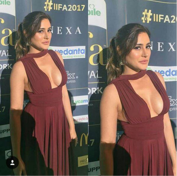 बता दें कि 37 साल की अभिनेत्री IIFA 2017 के लिए अमेरिका के न्यूयॉर्क में हैं. कुछ समय पहले नरगिस ‘हॉउसफुल 3’ और ‘बैंजो’ जैसी फिल्मों में नजर आई थीं.
