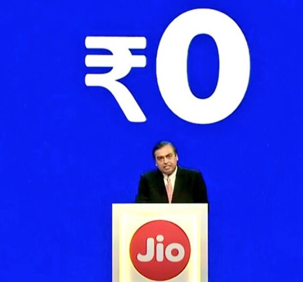 फ्री जियो फोन के 8 खास फीचर्स जो इसे बनाते हैं बेहतरीन!