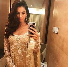 दिशा पटानी की ये तस्वीरें इन दिनों इंटरनेट पर मचा रही हैं \'खलबली\' !