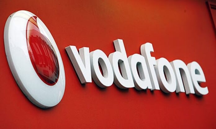 Vodafone Layoff: Vodafone will lay off hundreds of employees in the next 5 years, know the reason Vodafone Layoff: વોડાફોનમાં 5 વર્ષની સૌથી મોટી છટણીની તૈયારી, જાણો કંપની કેટલા લોકોને કાઢી મુકશે