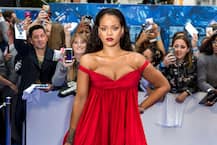 फिल्म के प्रीमियर में रेड गाउन में पहुंचीं रिहाना को देख थम गई सबकी निगाहें