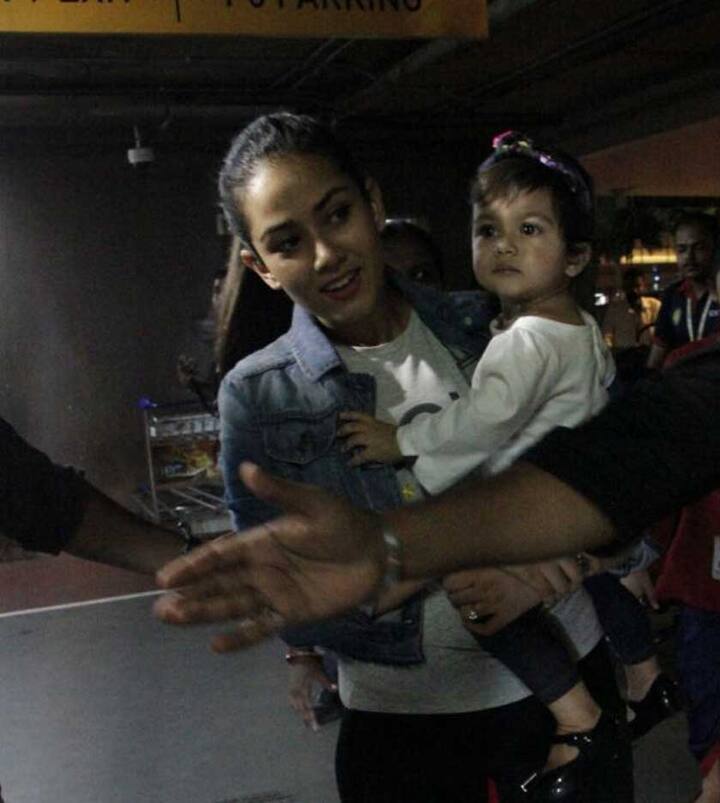 हालांकि मीशा कैमरे को देखकर कुछ अपसेट लग रही थीं. (Photo: Manav Mangalani)