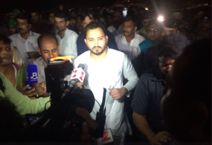 लालू के बेटे और आरजेडी नेता तेजस्वी यादव ने कहा, 