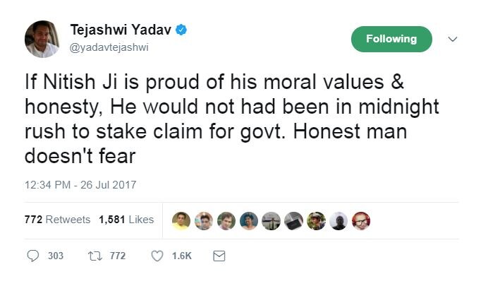 रात 12 बजे नीतीश कुमार, बीजेपी नेताओं के साथ राज्यपाल के पास सरकार बनाने का दावा करने पहुंचे थे. तब तक राज्यपाल की ओर से नीतीश कुमार को शपथ ग्रहण के लिए आज शाम पांच बजे का वक्त दिया गया था लेकिन थोड़ी देर बाद राज्यपाल ने शपथ ग्रहण का समय शाम पांच बजे से बदलकर सुबह 10 बजे कर दिया. इस खबर के बाद आरजेडी नेता गुस्से से लाल हो गए. तेजस्वी की ओर से नीतीश पर ताबड़तोड़ हमले किए गए. तेजस्वी यादव ने ट्वीट कर कहा, 