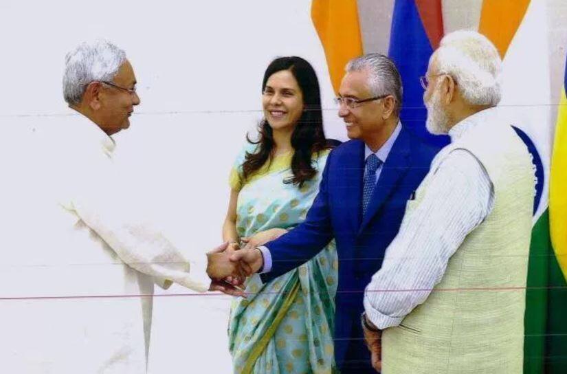 BLOG: हैदराबाद हाउस में मोदी-नीतीश की भेंट में तय हुआ था क्लाइमेक्स!