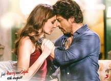 शाहरुख \'माइक्रोफोन\' से भी रोमांस कर सकते हैं : अनुष्का