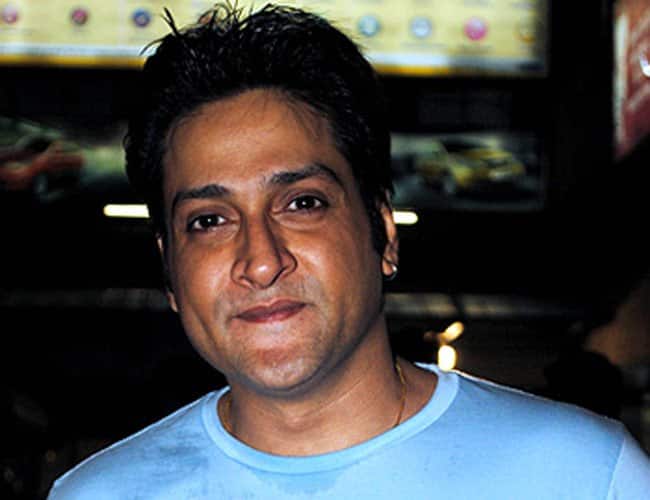 Actor Inder Kumar dies due to heart attack: Common symptoms prevention tips एक्टर इंदर कुमार की 45 साल में हार्ट अटैक से मौत, कम उम्र में हार्ट अटैक के खतरे से ऐसे बचें !